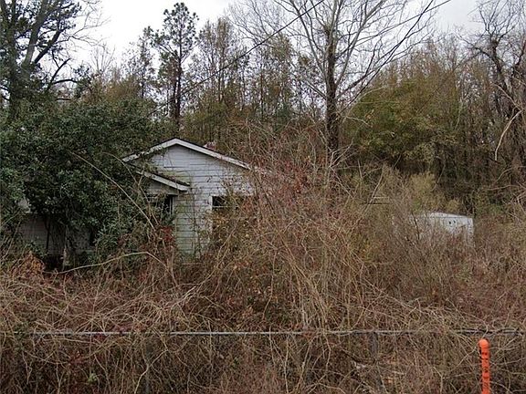 3rd image of 2725 Enterprise Rd