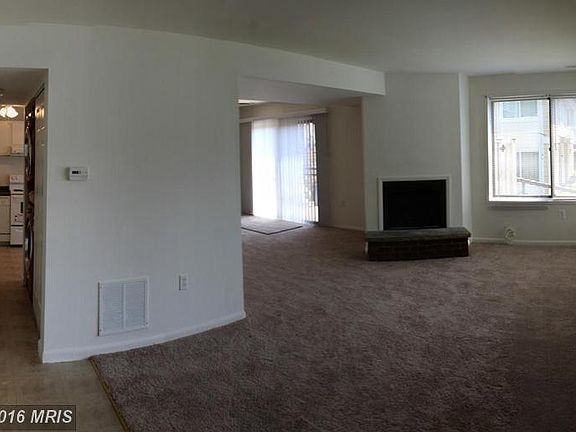 5th image of 18643 Nutmeg Pl
