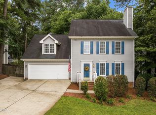 517 Cayman Ave, Holly Springs, NC 27540