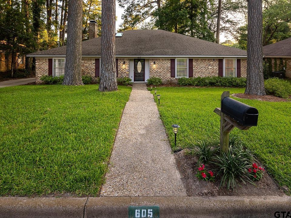 1st image of 605 Bentley Ct