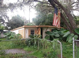 38307 Palm Grove Dr, Zephyrhills, FL 33542