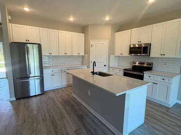 8432 Agate St, Port Charlotte, FL 33981