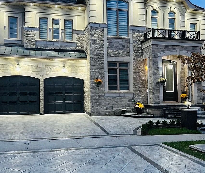 1st image of 28 Cloverhaven Rd