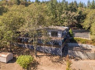 985 Applegate St, Jacksonville, OR 97530