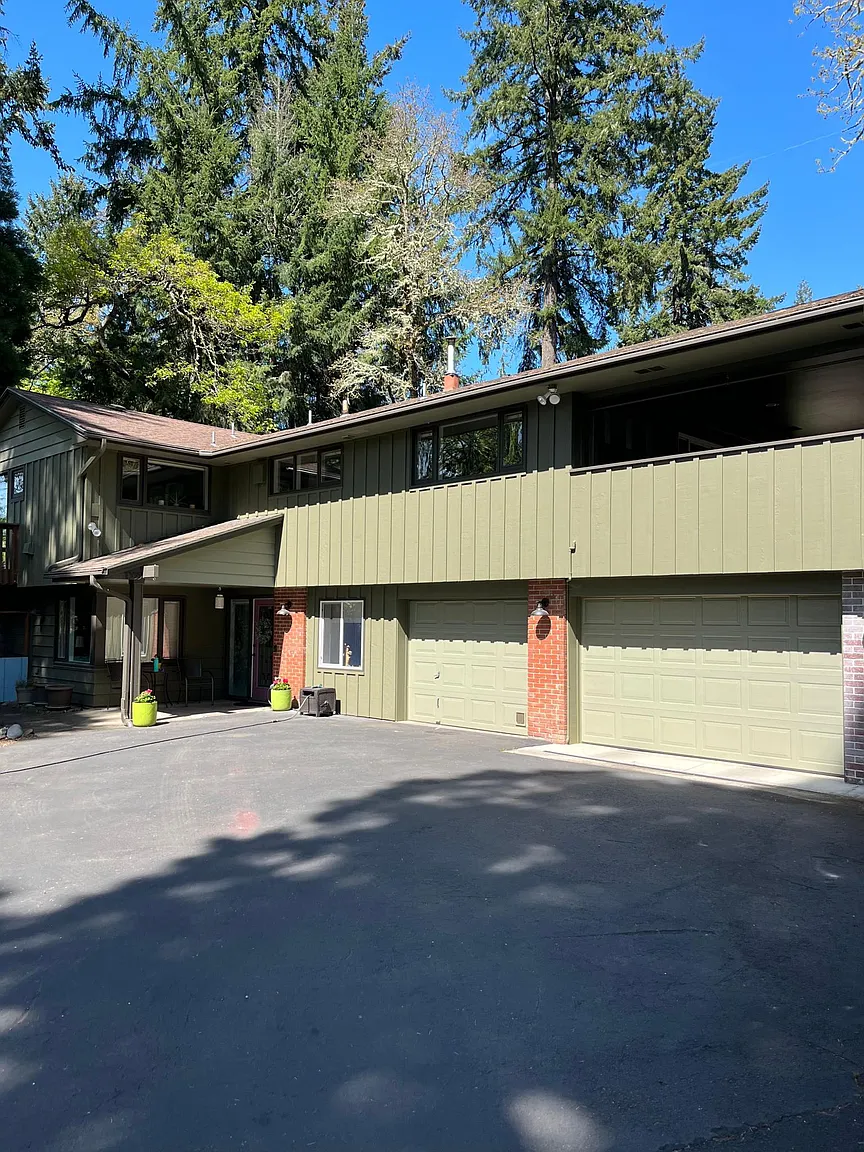1355 Paige Ave photo 1