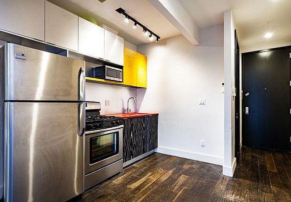 2nd image of 716 Nostrand Ave #5W