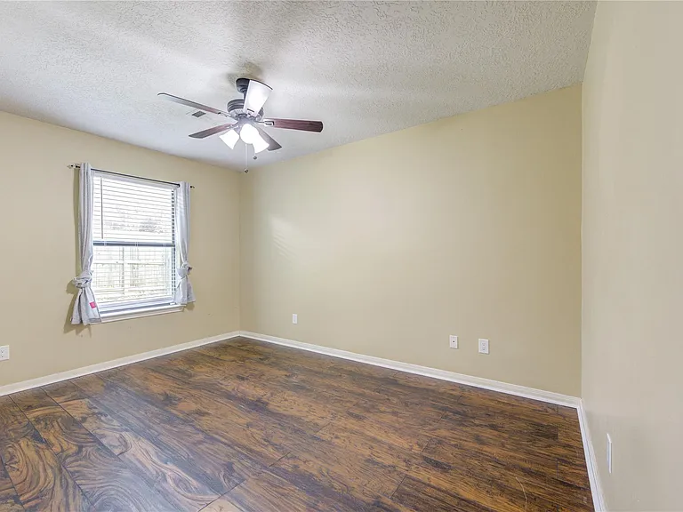9550 Thousand Oaks Loop — Photo 28