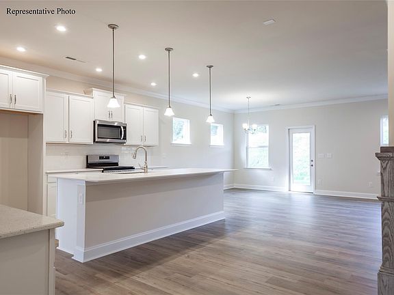 4th image of 14108 Aikenwood Dr #32