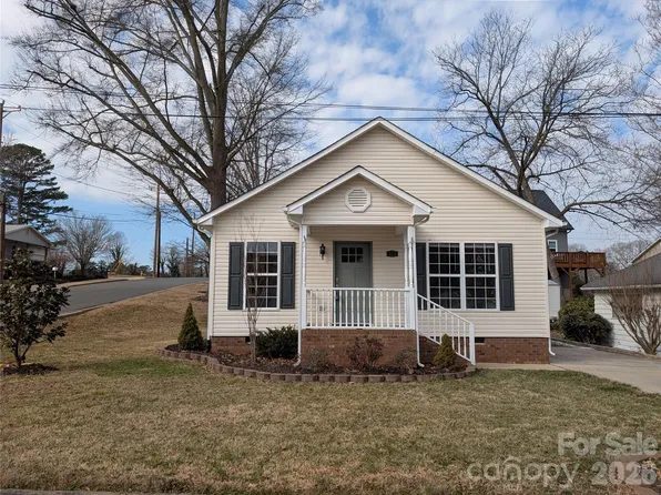 111 Oak St, Belmont, NC 28012