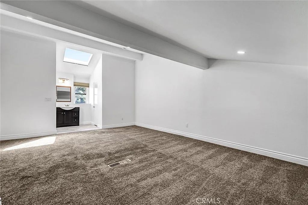 1 bed, 1.5 bath, 944 sqft, $2,750 — Photo 4