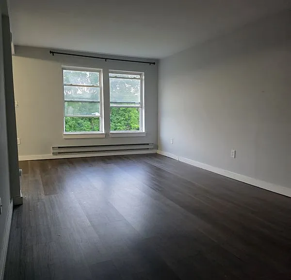 70 Millard St #6 — Photo 1