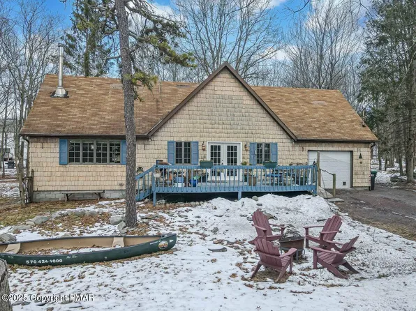 213 Mountain Top Cir, Bushkill, PA 18324