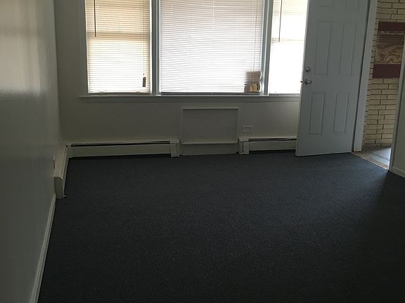 5th image of 7929 S Ellis Ave APT 1B