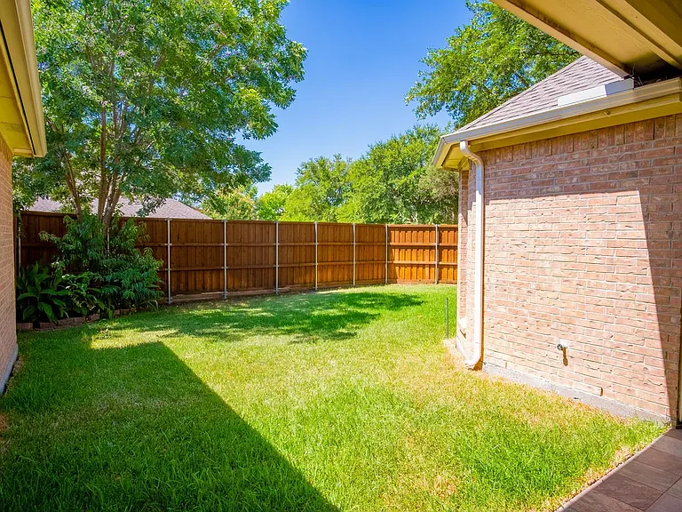 3820 Clearwater Ct — Photo 22