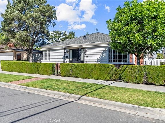 4th image of 421 E Roosevelt Rd