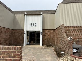 420 74th St APT 204, Downers Grove, IL