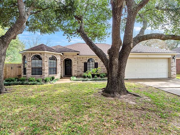 3rd image of 3326 Lakeland Gardens Dr