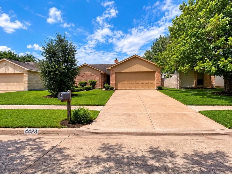 4423 Wee Laddie Ln