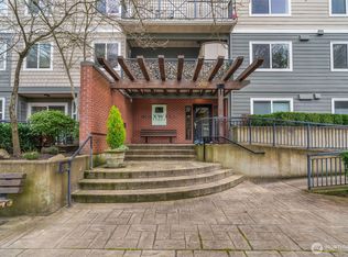 Maxwell Place, Redmond, WA 98052