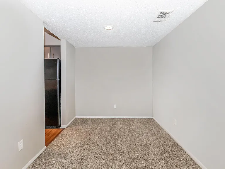 12148 Jollyville Rd — Photo 63