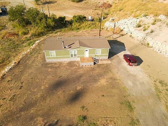 2nd image of 420 Oakdale Dr