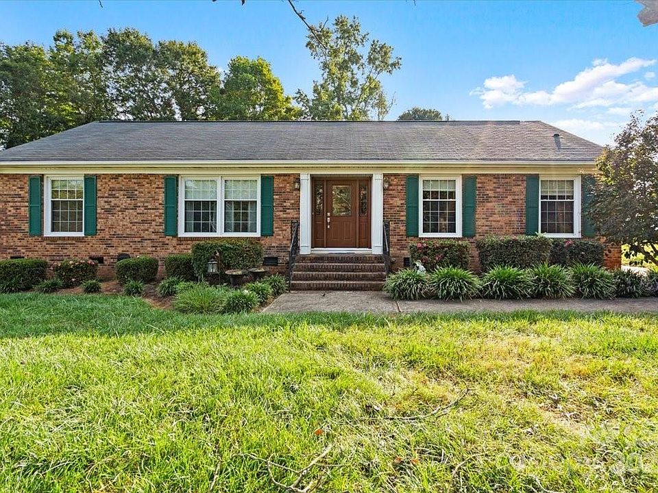1st image of 548 Jasin Dr