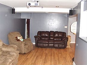 4th image of 1890 Kenwood Rd #500