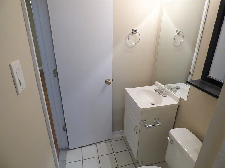 3074 Broadpoint Dr — Photo 23