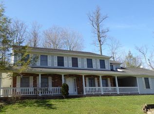 11490 Foxhaven Dr, Chesterland, OH 44026