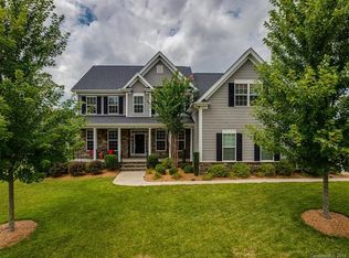 3024 Twin Lakes Dr, Matthews, NC 28104