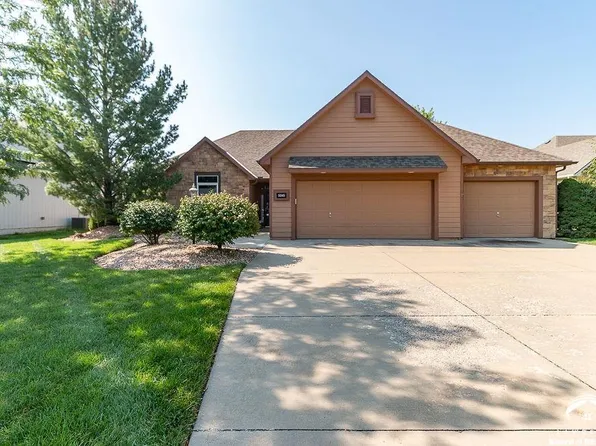 5245 Carson Pl, Lawrence, KS 66049