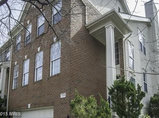 20654 Muddy Harbour Sq, Sterling, VA 20165