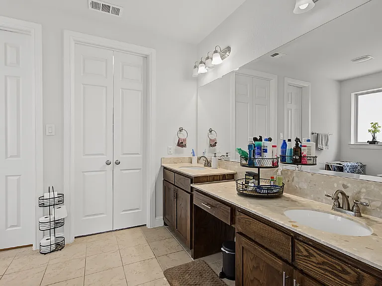 8701 Fairway Ln — Photo 13