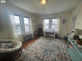 104 Ten Hills Rd, Somerville, MA 02145