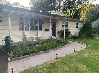 9 Cedarwood Ln, Old Saybrook, CT 06475