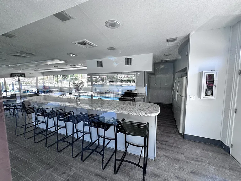 441 Moser Ave #C7 — Photo 17
