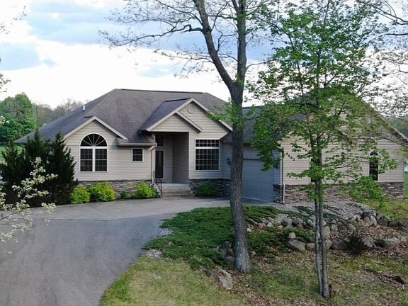 2nd image of 9482 Stonebridge Dr