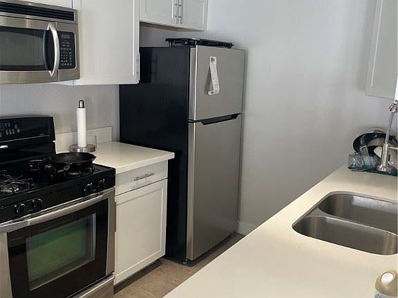 3rd image of 3921 Jontue St