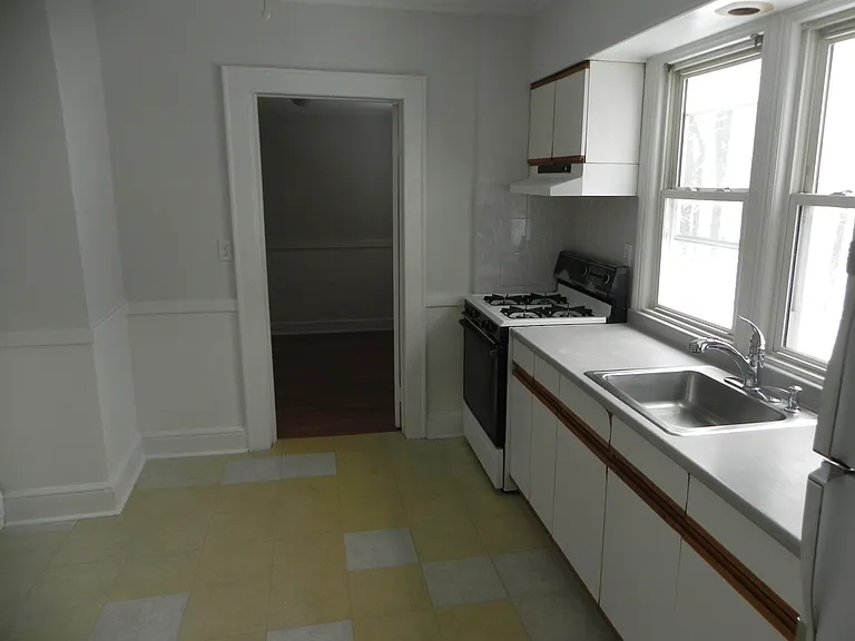 1 Saint John St #1 — Photo 3
