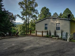 754 Lower Panther Creek Rd, Almond, NC 28702