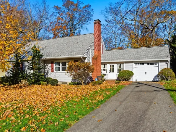 56 Hadley St, Springfield, MA 01118