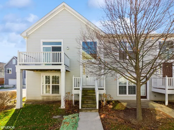 800 Four Seasons Blvd, Aurora, IL 60504