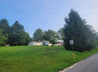 398 Thomas Rd, Ligonier, PA 15658