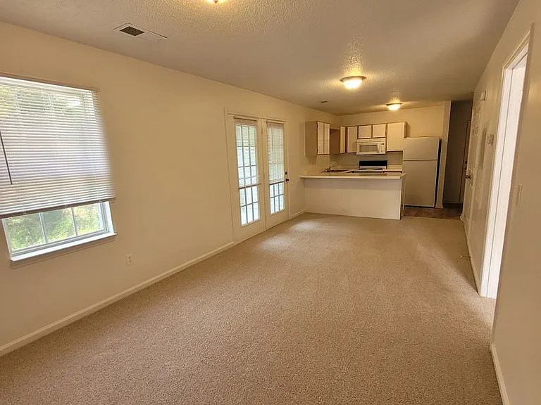 Arlington Apartments — Photo 146
