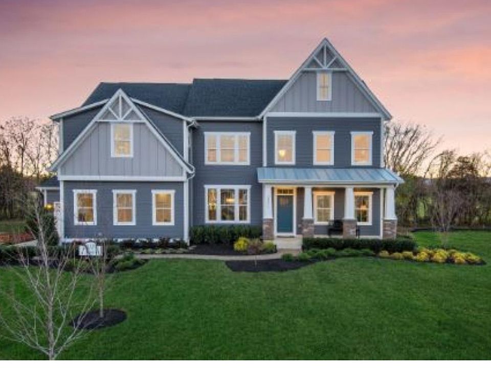 1st image of 2020 Idlewyld Dr