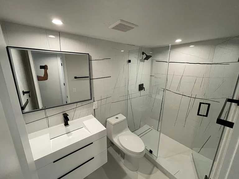 531 Menendez Ave — Photo 10