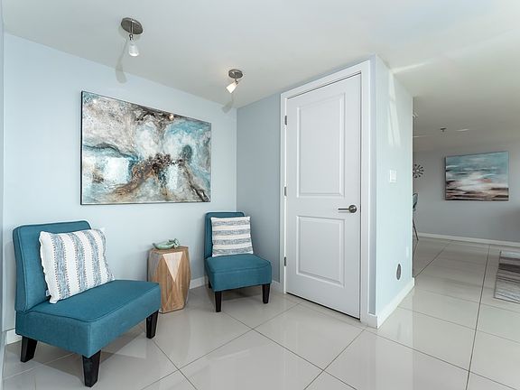 4th image of 6300 Padre Blvd Unit 404