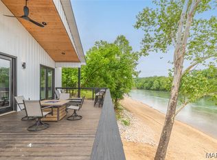 1300 River Valley Rd, Doniphan, MO 63935