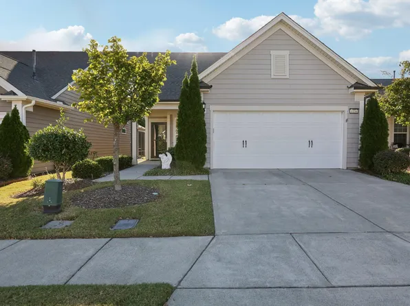1136 E Rosedale Creek Dr, Durham, NC 27703