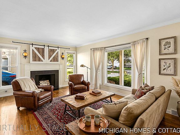3rd image of 52 W 27th St